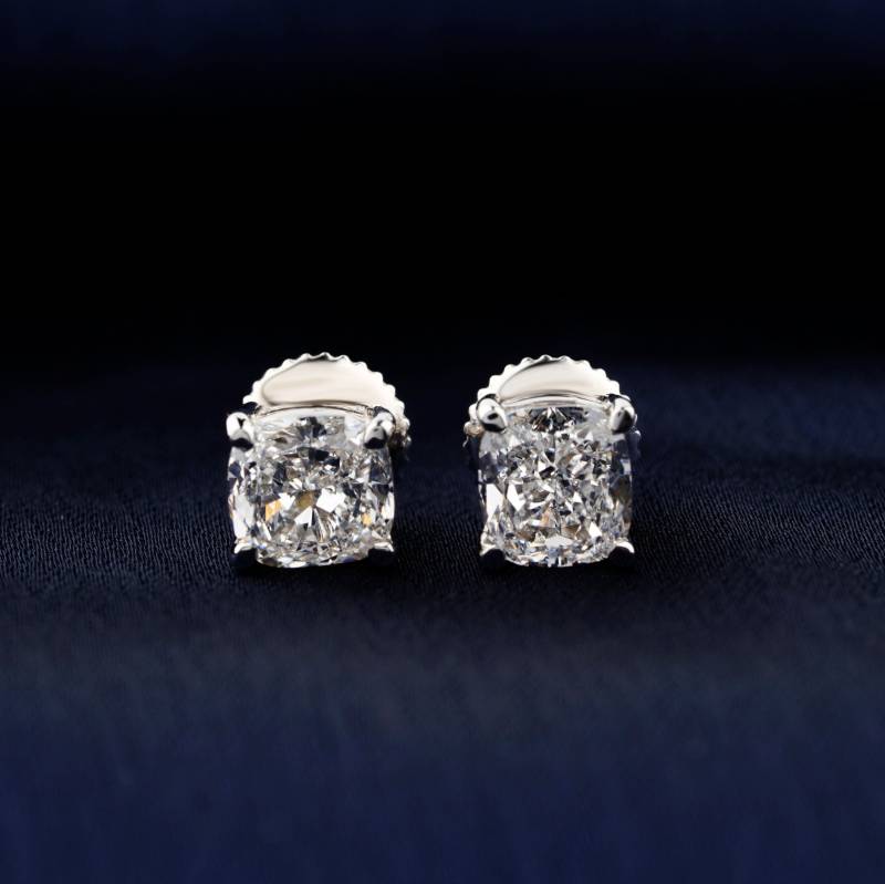 2 Ct Diamant Im Kissenschliff Ohrstecker Solitaire Lab Grown 4 Prong Set Ohrringe 14K Gold Konfliktfreie von Khamkardiamond