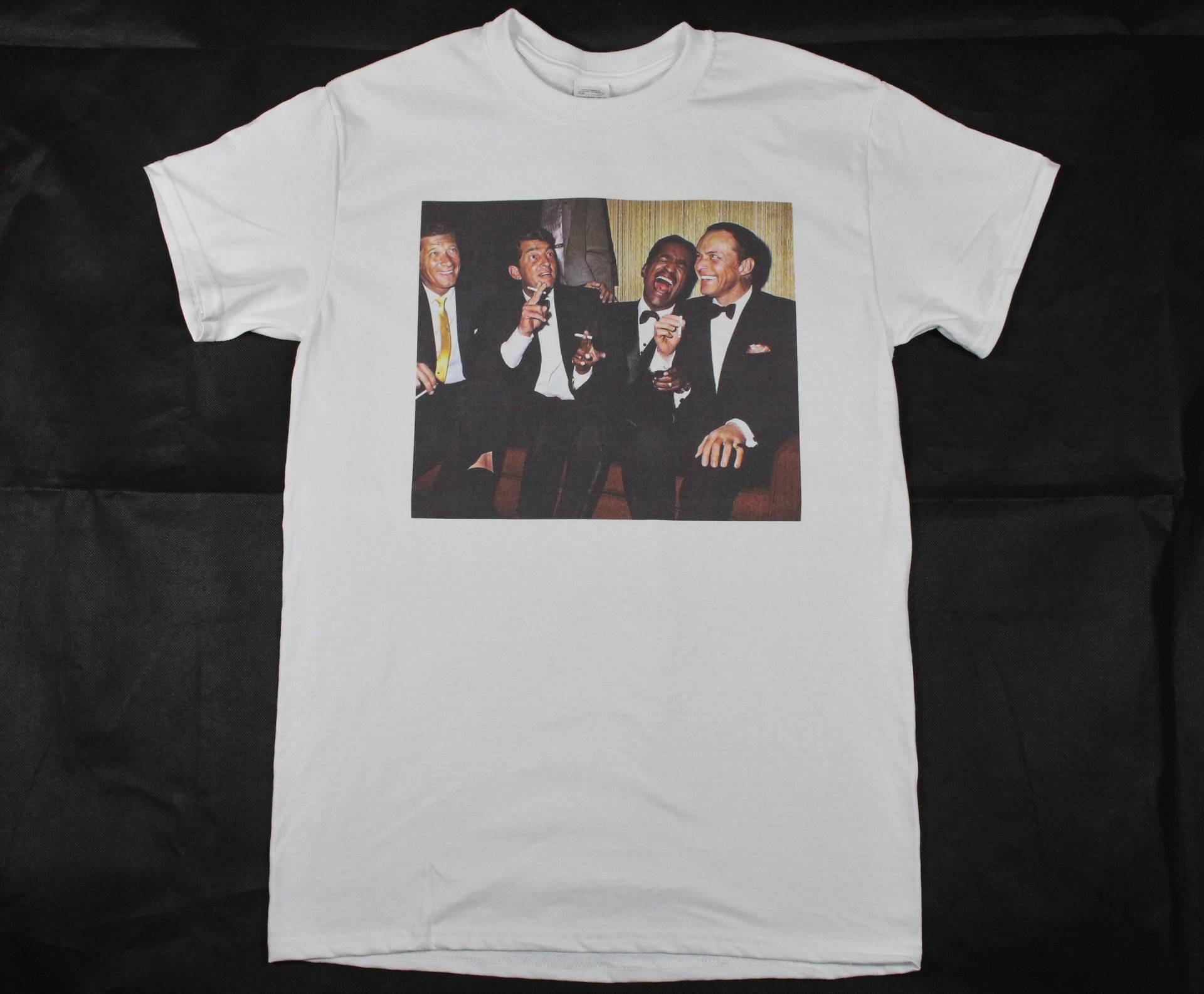 The Rat Pack Weißes T-Shirt Größen Erhältlich Von S-3xl von KhanivorClothing