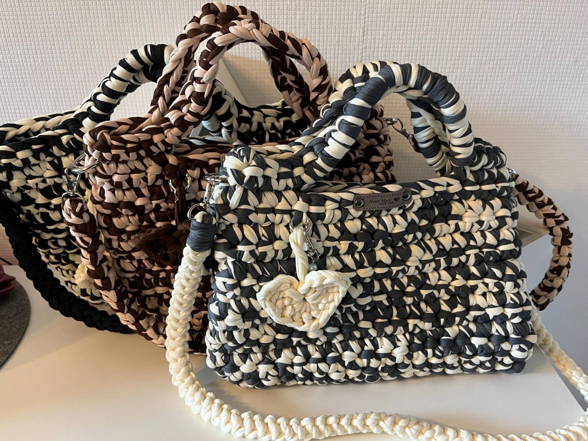 Tasche Luna Handtasche, Umhängetasche, Crochettasche, Gehäkelt, Crossbodytasche, Crossbodybag, Crochet, Bag, Handarbeit Tasche Luna Handtasche, Umhängetasche, Crochettasche, Gehäkelt, Crossbodytasche, Crossbodybag, Crochet, Bag, Handarbeit von KiJaCrochetDesign