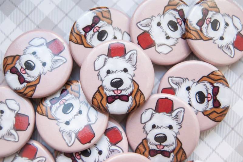 Schaltfläche "Doctor Who", Pin Badge, Matt Smith Pin, Westie Taste, Dr Who, Elfte Doktor, Niedlichen Hund Abzeichen, Niedliche Doctor Who Schaltfläche "Doctor Who", Pin Badge, Matt Smith Pin, Westie Taste, Dr Who, Elfte Doktor, Niedlichen Hund Abzeichen, Niedliche Doctor Who von KibbleAndCo