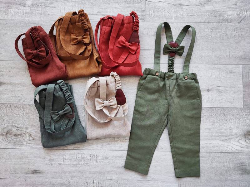 Jungen Lange Hose, Viele Farben, Kleinkind Trägerhose + Fliege, Hose Mit Hosenträgern Jungen Lange Hose, Viele Farben, Kleinkind Trägerhose + Fliege, Hose Mit Hosenträgern von KichyKidsClothing