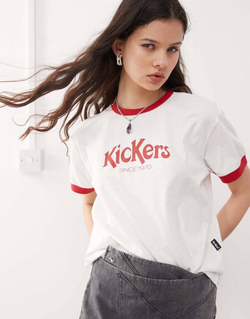 Kickers - Kurzes Ringer-T-Shirt in Weiß mit rotem Kickers-Logo von Kickers