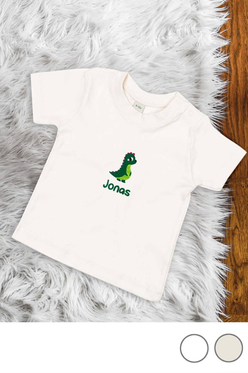 Baby T-Shirt Aus Veganer Bio-Baumwolle Bestickt Mit Dinosauerier Und Wunschtext von KiddiezDE