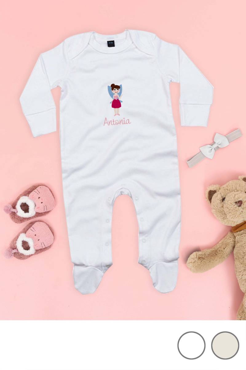 Veganer Baby Schlafanzug Aus Bio-Baumwolle Bestickt Mit Fee Und Wunschtext Veganer Baby Schlafanzug Aus Bio-Baumwolle Bestickt Mit Fee Und Wunschtext von KiddiezDE