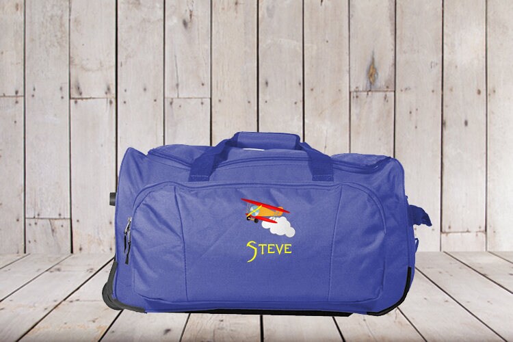 Kinder Rolling Duffel Personalisiert Mit Flugzeug Stickerei Kinder Rolling Duffel Personalisiert Mit Flugzeug Stickerei von KidsTravelZone
