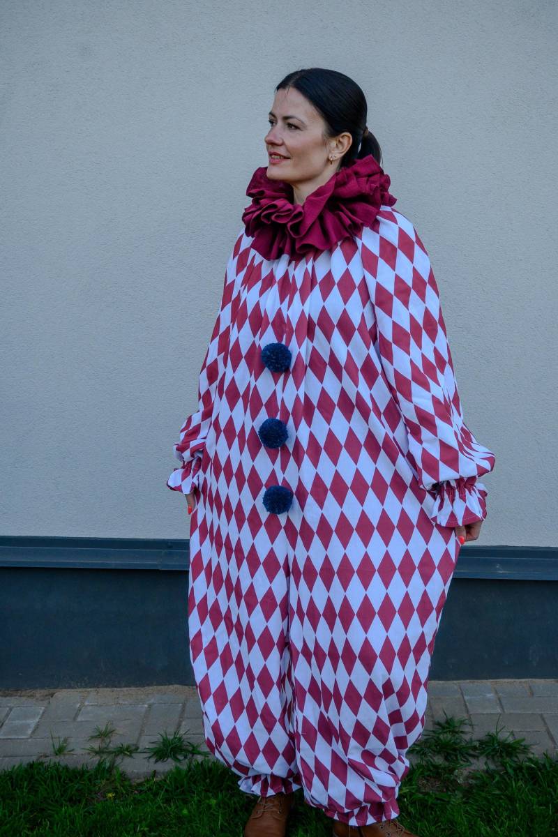 Clown Kostüm Erwachsene Unisex Anzug Vintage Bordo Weinrot Harlekin Zirkuskostüm Pierrot Jester Halloween Cosplay Jumpsuit Outfit Geburtstag von KidzAndCostumes