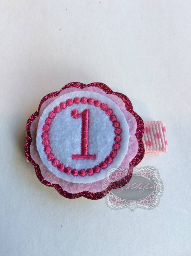 1. Geburtstag Clip Eine Krone Hund Welpe Klammer Glitzer-Polka-Dot-Haar-Clip von KidzKlothezline