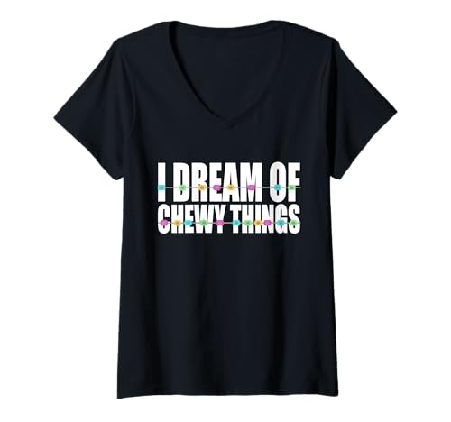 Damen I Dream of Chewy Things Braces Teeth T-Shirt mit V-Ausschnitt Damen I Dream of Chewy Things Braces Teeth T-Shirt mit V-Ausschnitt von Kieferorthopäde Designs Zahnspange Ideen