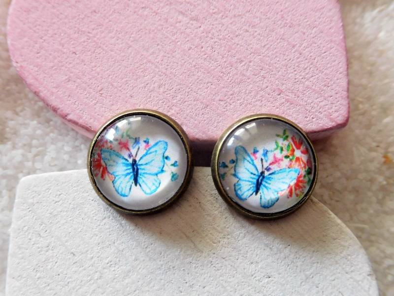 Cabochon Ohrstecker Bronze, 12 Mm Mit Schmetterling, Frühlingshaft Und Romantisch, Ohrschmuck Im Vintage Look von KielerArt