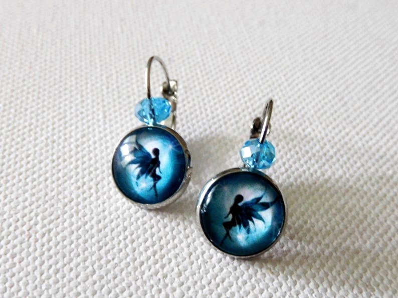 Elfen Ohrringe, Cabochon Ohrringe Leverback, Fee, 12 Mm Klappohrringe, Weihnachten, Winter, Märchen Schmuck, Blaues Motiv von KielerArt