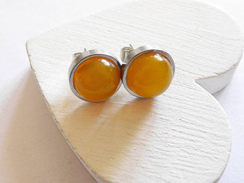 Goldgelbe Achat Ohrstecker 8 Mm, 304 Edelstahl Ohrstecker, Zeitloser Ohrschmuck Goldgelbe Achat Ohrstecker 8 Mm, 304 Edelstahl Ohrstecker, Zeitloser Ohrschmuck von KielerArt