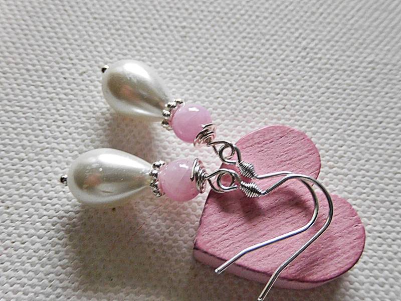 Perlmuttfarbene Ohrhänger, 4, 5 cm Lang, An Hell Silbernen 304 Edelstahl Ohrhaken, Tropfen Ohrringe Mit Kleiner Rosa Jade Perle von KielerArt