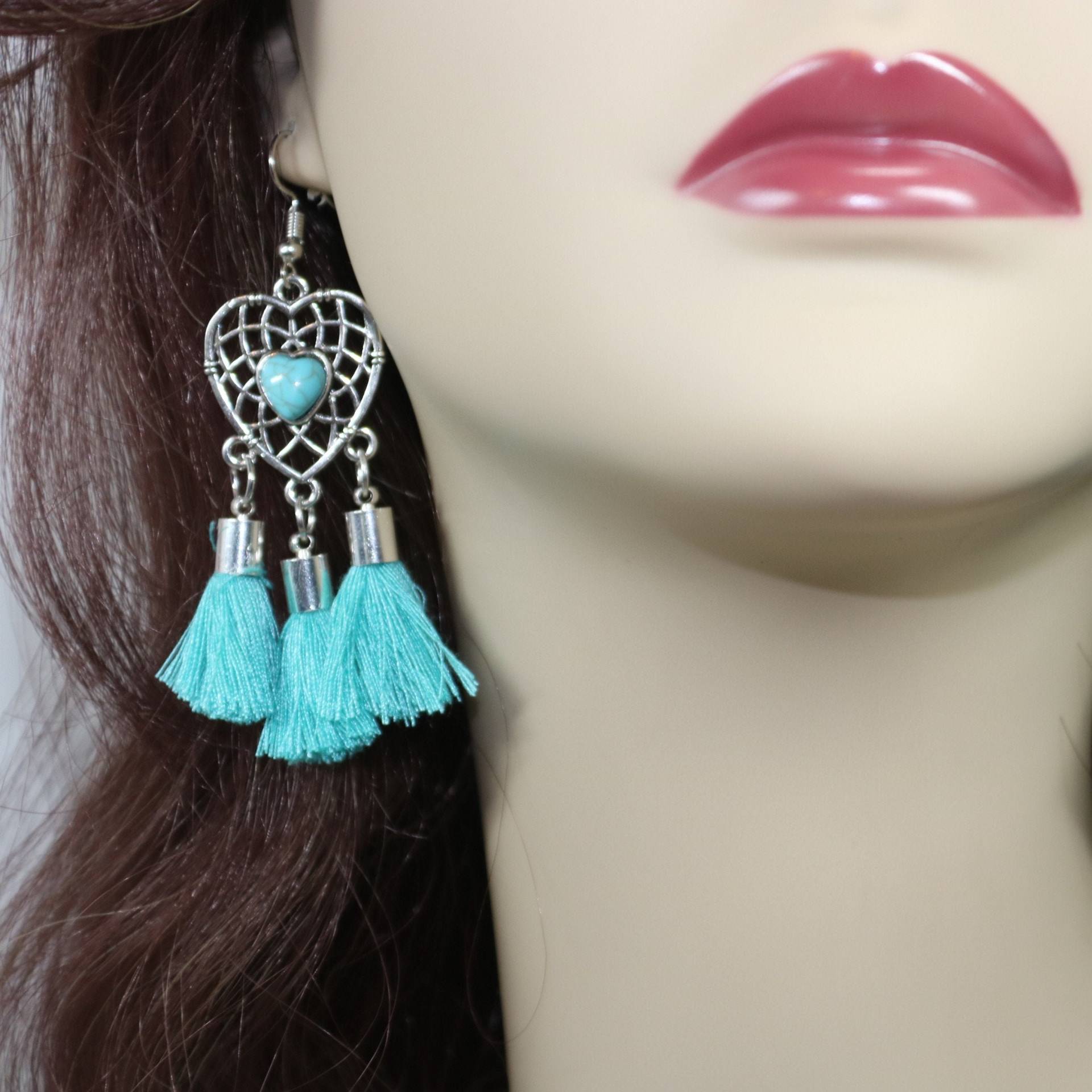 Türkis-Quasten-Ohrringe Silbernes Herz, Boho Ohrringe von KierbetsDesigns