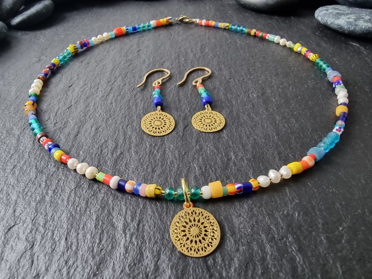 Set - Halskette Mit Passenden Ohrhängern "Primavera" Set - Halskette Mit Passenden Ohrhängern "Primavera" von Kieselschmuck