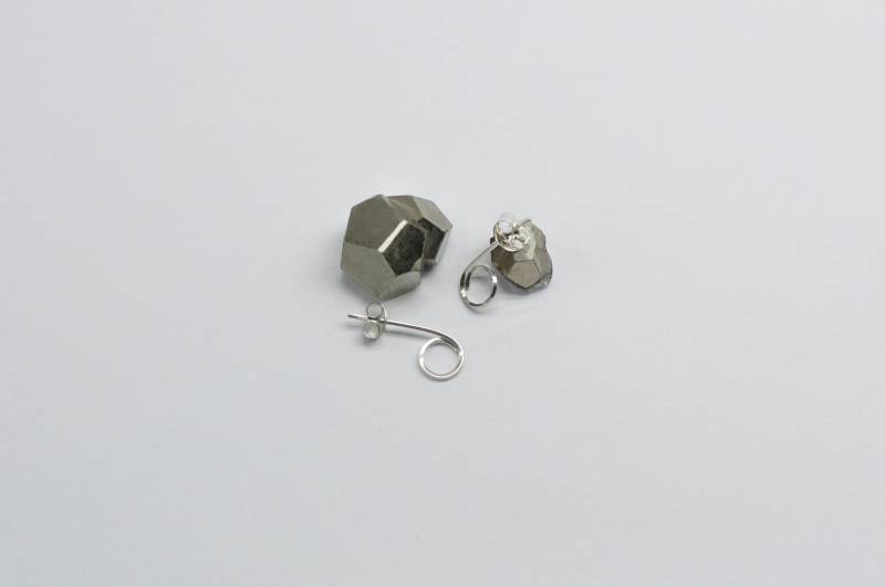 Small O-Shaped Silver Stud Earrings Set - Line Staple Minimalist Earrings, Edgy Earrings Small O-Shaped Silver Stud Earrings Set - Line Staple Minimalist Earrings, Edgy Earrings von KifyJewellery