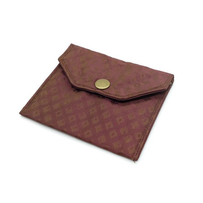 Kastanienbraun Mini Snap On Geldbörse von KikayDesigns