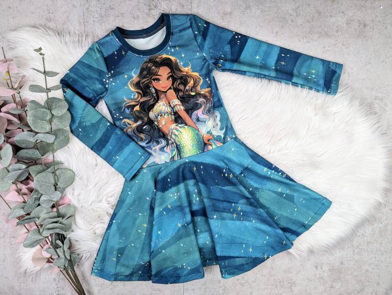 Drehkleid Meerjungfrau Mit Weit Schwingendem Rock, Türkis Blau Lang - Oder Kurzarmkleid Aus Sommersweat Ab Größe 116 von KikimoShop