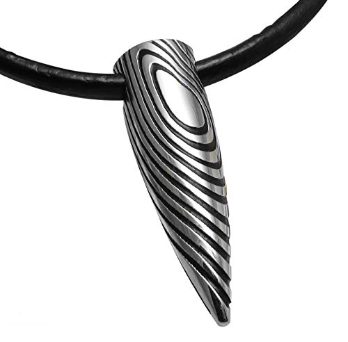 Kikuchi Herren Halskette Anhänger Designer- Patrone Edelstahl Lederhalsband Schwarz HA15149 von KIKUCHI JEWELRY