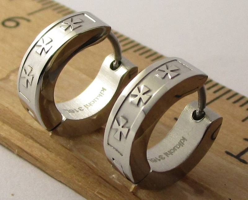 Edelstahl Creolen Herren Ohrringe Damen Männer Kreuz X3 Hoop Huggie Silber Gold Ohrstecker von KikuchiMensEarring