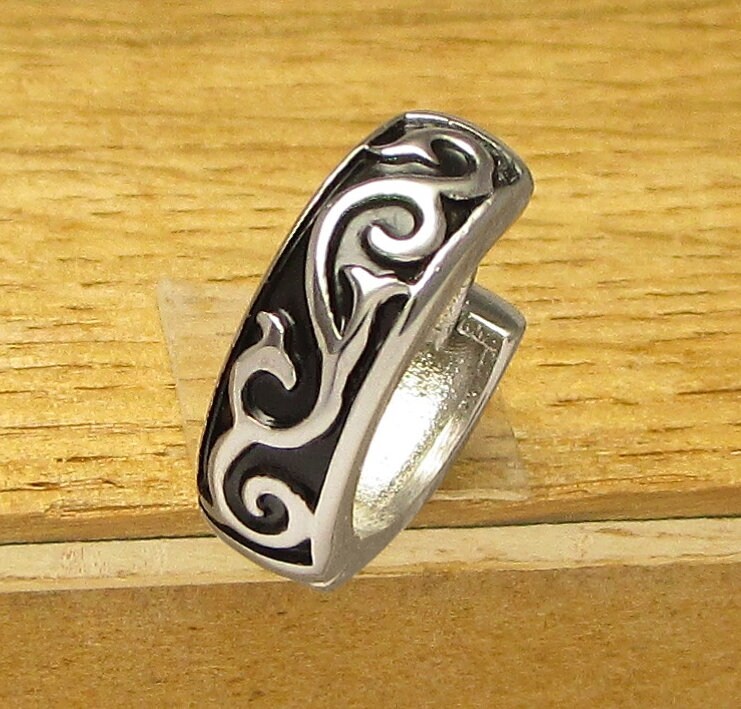 Herren Ohrring Edelstahl Creole Ø 17 Mm Casting Silber Weinstock Schwarz Ohrstecker Damen Männer Ohrschmuck von KikuchiMensEarring