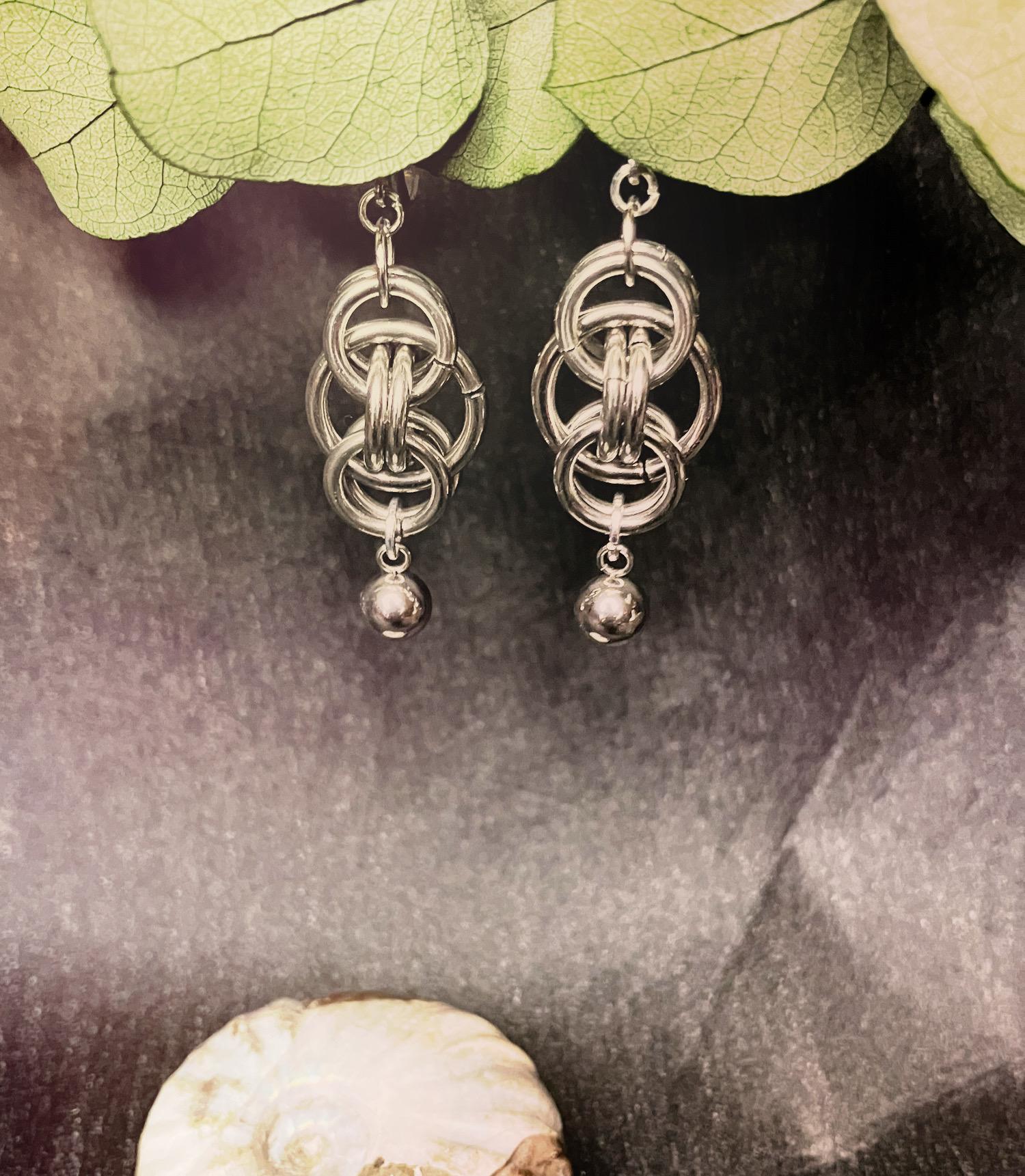 Silberfarbene Chainmaille Ohrringe Mit Anhänger Ringe Kettenhemd Gothic Punk von KillefitzShop