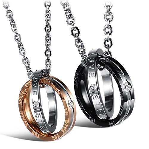 Kim Johanson Pärchen Halsketten für verliebte aus Edelstahl mit doppelten Ringen und Gravur inkl. Schmuckbeutel von Kim Johanson