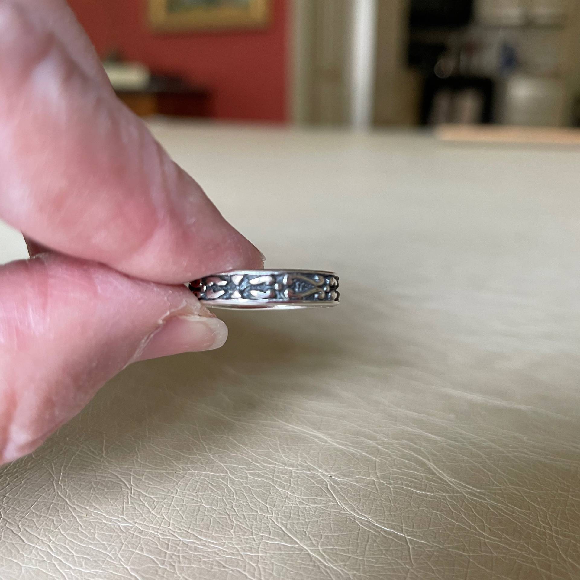 War 24, Jetzt 18 Sterling Dekoratives | Jugendstil Band, Ring #2 Größe 6, 75 War 24, Jetzt 18 Sterling Dekoratives | Jugendstil Band, Ring #2 Größe 6, 75 von KimGernsbacherSwiler
