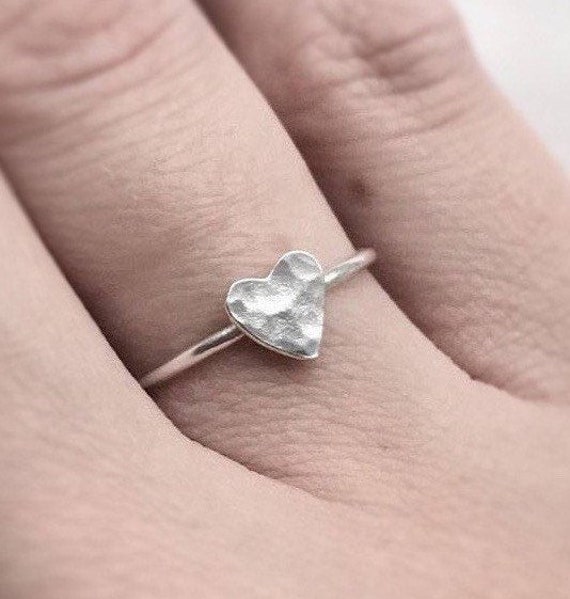 Herz Ring Versilbert | Sterling Silber Gehämmert Stapel Ringe 925 Geschenk Für Sie Herz Ring Versilbert | Sterling Silber Gehämmert Stapel Ringe 925 Geschenk Für Sie von KimRyanJewellery