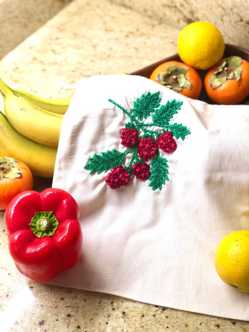 Hand Bestickt Wiederverwendbare Produce Tasche - Himbeeren Hand Bestickt Wiederverwendbare Produce Tasche - Himbeeren von KimbaMartini