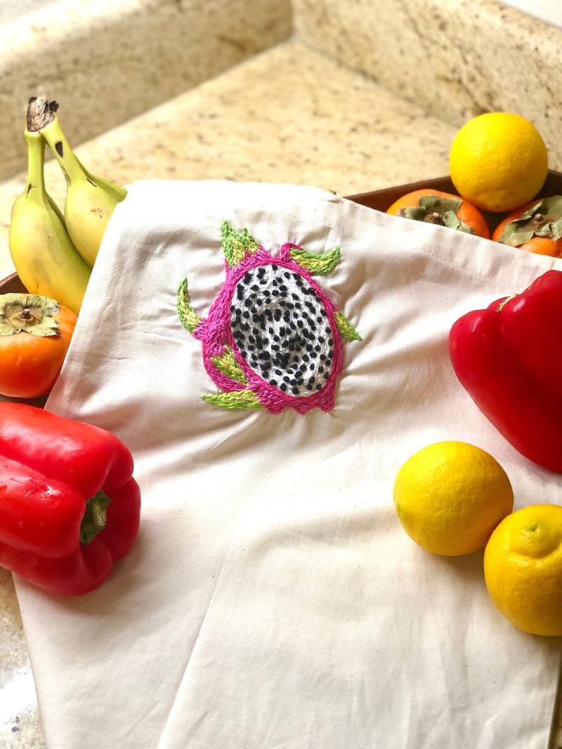 Hand Bestickt Wiederverwendbare Produzieren Tasche - Drachenobst Hand Bestickt Wiederverwendbare Produzieren Tasche - Drachenobst von KimbaMartini