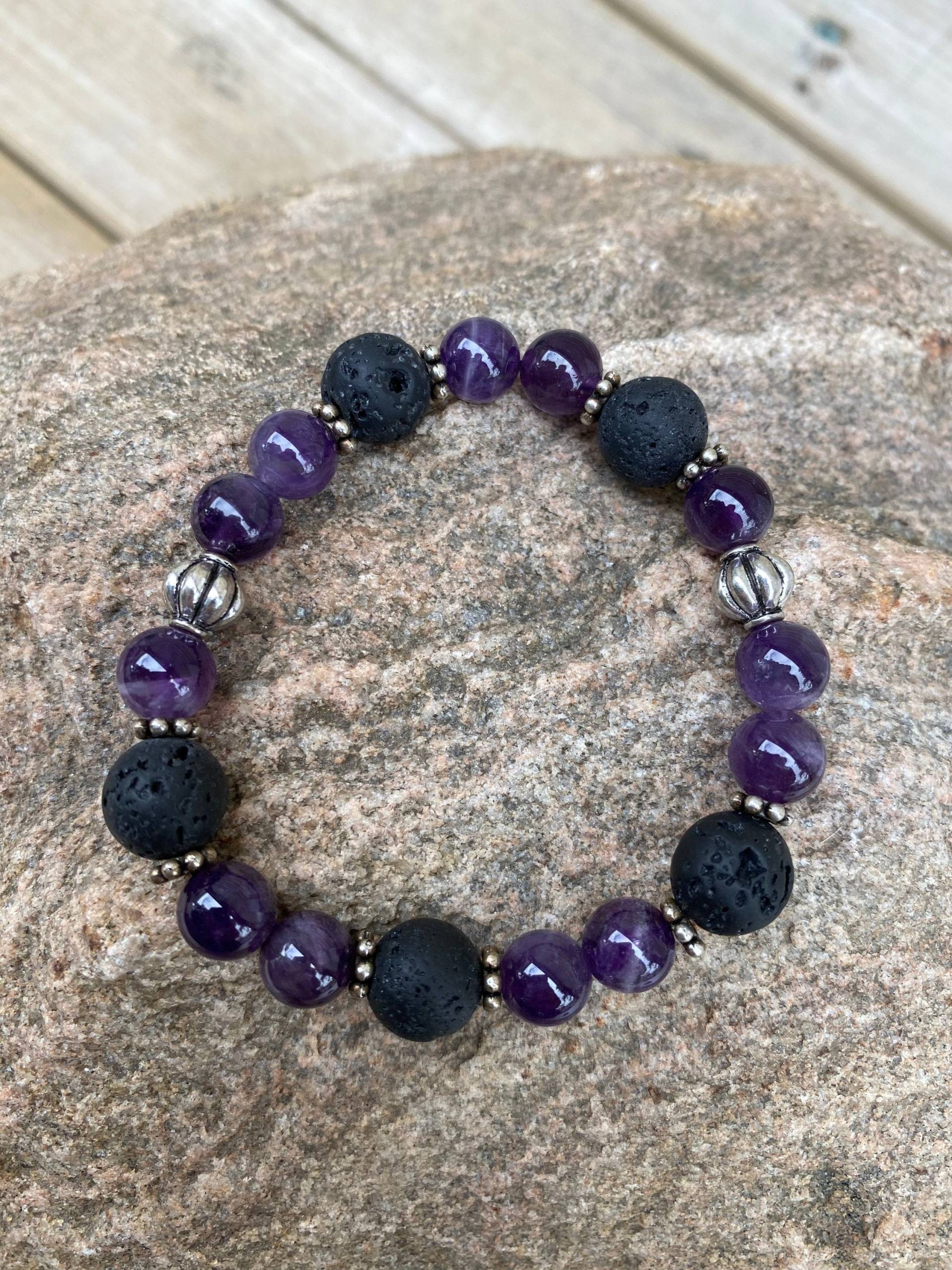 Amethyst & Schwarze Lava Perle Stretch Armband | Perlen von KimberleysDesigns