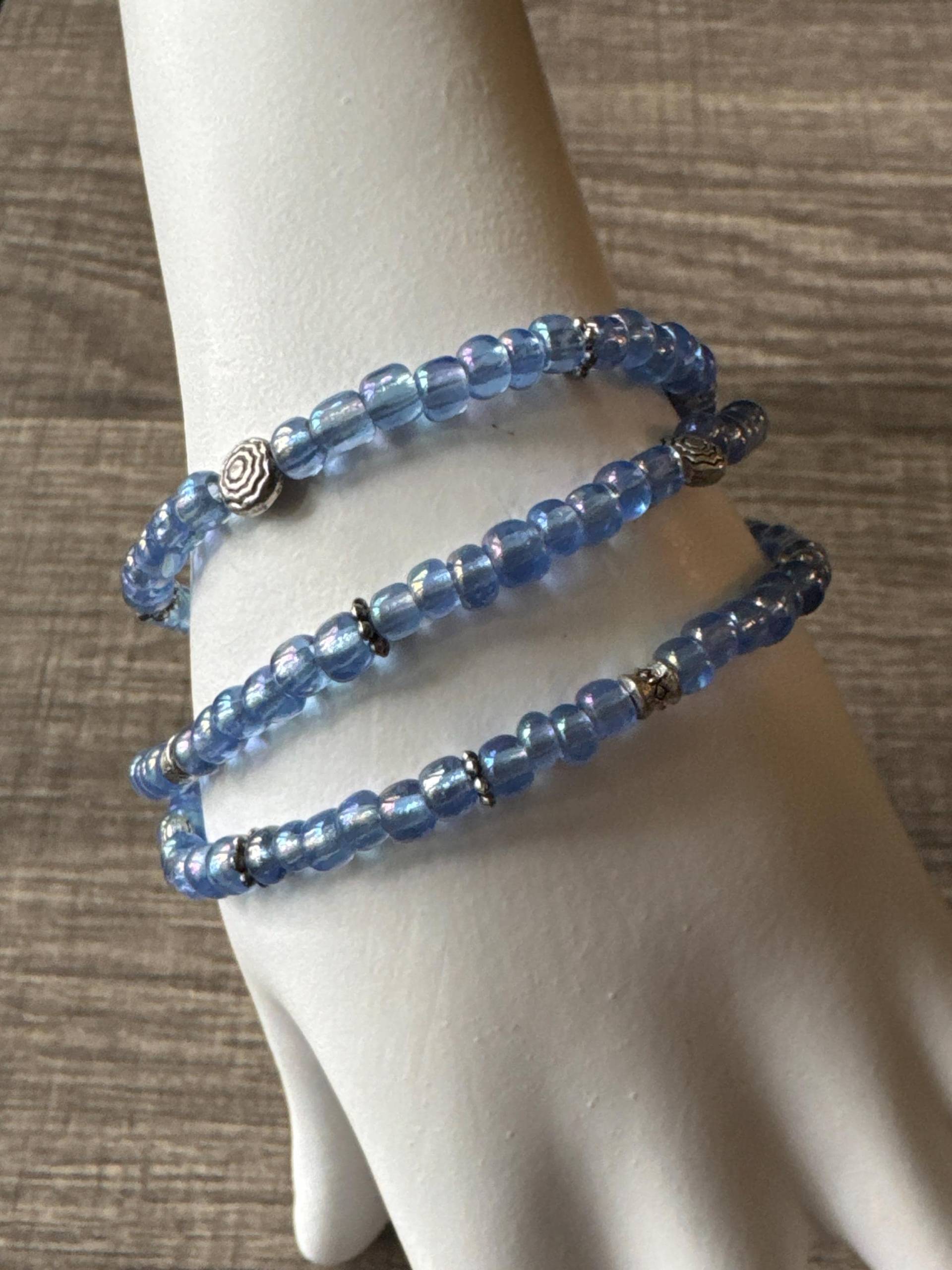 Blaues Perlenarmband | Multi-strand Armband Blaues Perlenarmband | Multi-strand Armband von KimberleysDesigns
