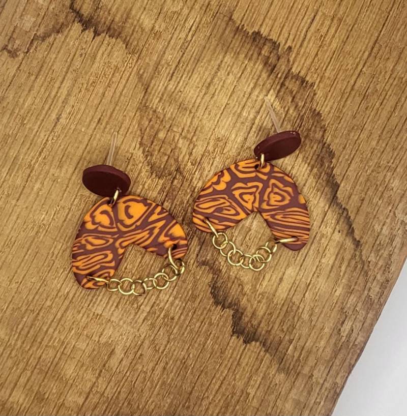 Einzelstück Ohrstecker Polymerton, Bordeaux Orange, Metallfrei, Hypoallergen Einzelstück Ohrstecker Polymerton, Bordeaux Orange, Metallfrei, Hypoallergen von Kimikoeoe