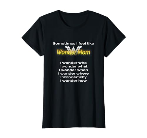 Lustiges Mama Geschenk - Hero Mama Wertschätzung zum Muttertag T-Shirt von KindMamaGiftsCo
