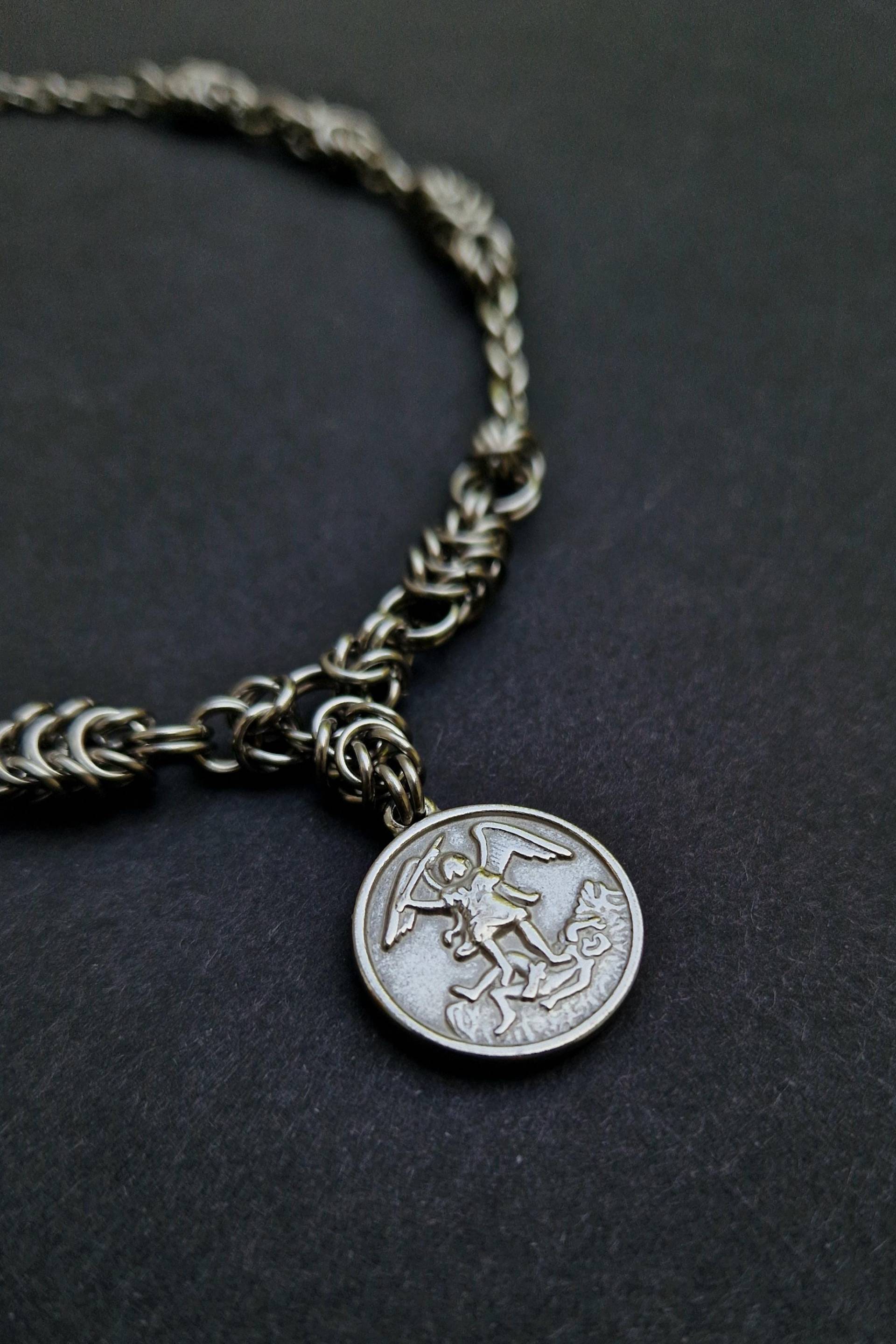 Chainmaille Halskette Erzengel von KindaStrangeDE
