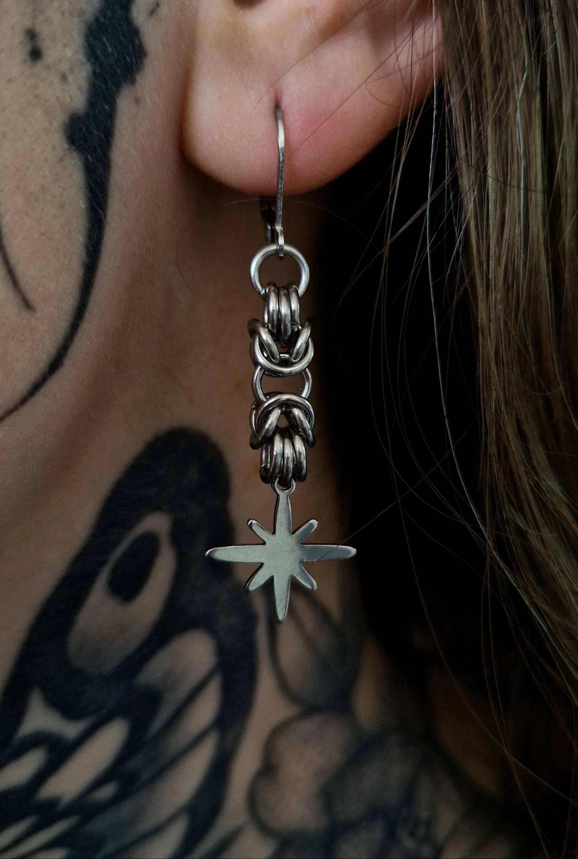 Chainmaille Stern Ohrringe von KindaStrangeDE