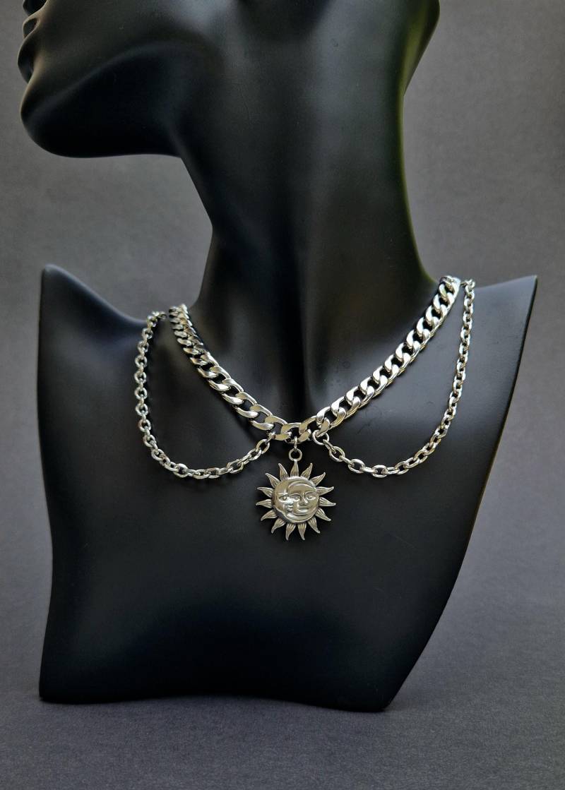 Whimsigoth Sonne & Mond Halskette Whimsigoth Sonne & Mond Halskette von KindaStrangeDE