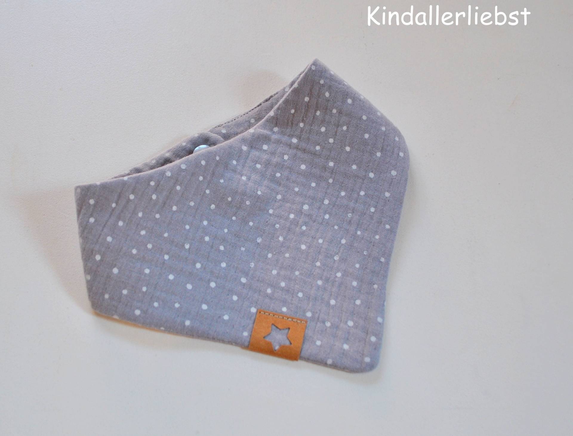 Musselin Baby Halstuch, Grau Mit Pünktchen von Kindallerliebst