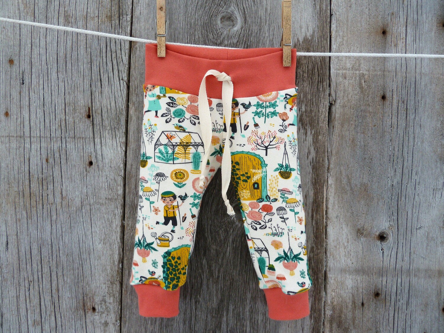 Bio-Babykleidung, Baby-Mädchen-Geschenk, Bio-Mädchen-Leggings, Winter-Babykleidung, Baby-Mädchen-Kleidung, Garten-Babykleidung von KinderSprouts