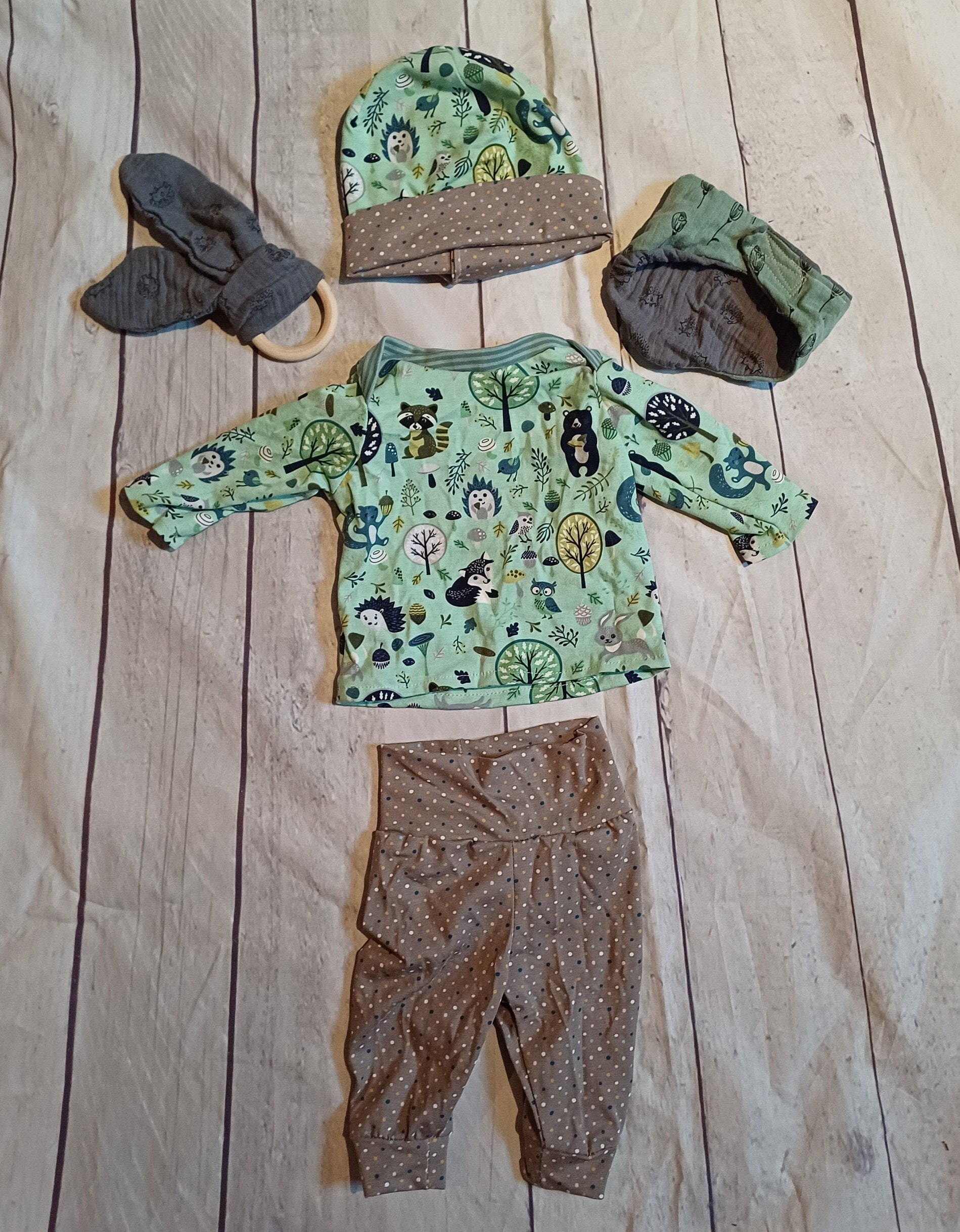 Großes Set Für Babys | 3 Bis 6 Monate Wald/ Grün Großes Set Für Babys | 3 Bis 6 Monate Wald/ Grün von KinderkramLaden