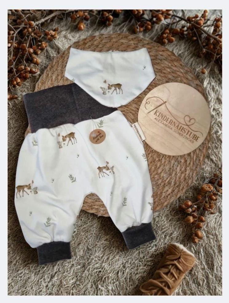 Pumphose Mitwachsend/Halstuch/ Mädchen Reh Hase Stoffeigenproduktion Geburtsgeschenk/ Babyhose von Kindernaehstube