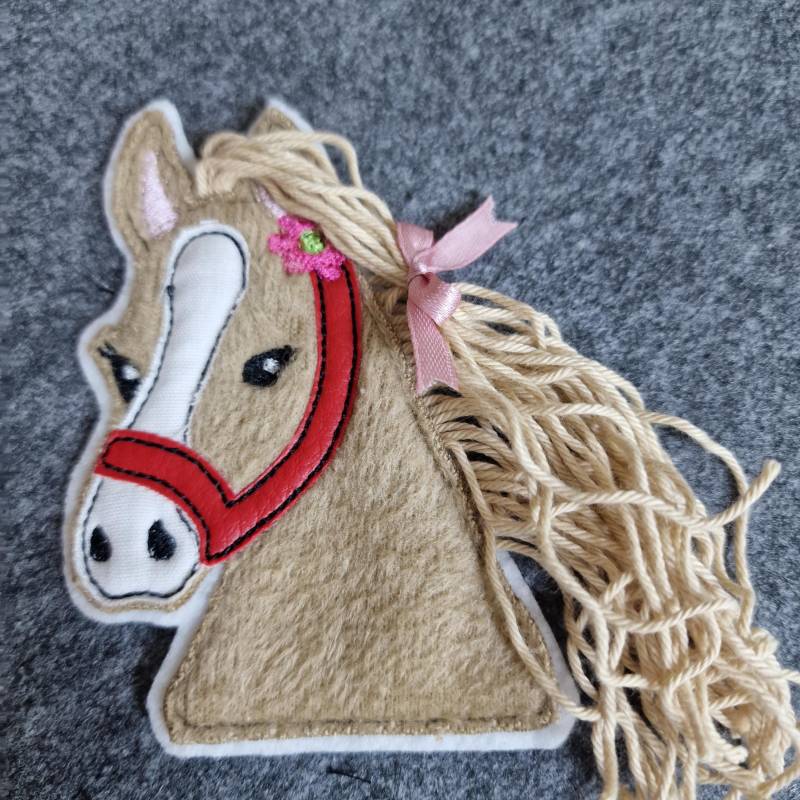 Applikation Pferdekopf Wollmähne Pferd, Schultüte, Anhänger, Aufnäher, Bügelpatch, Selbernäher Applikation Pferdekopf Wollmähne Pferd, Schultüte, Anhänger, Aufnäher, Bügelpatch, Selbernäher von Kindertraumfabrik