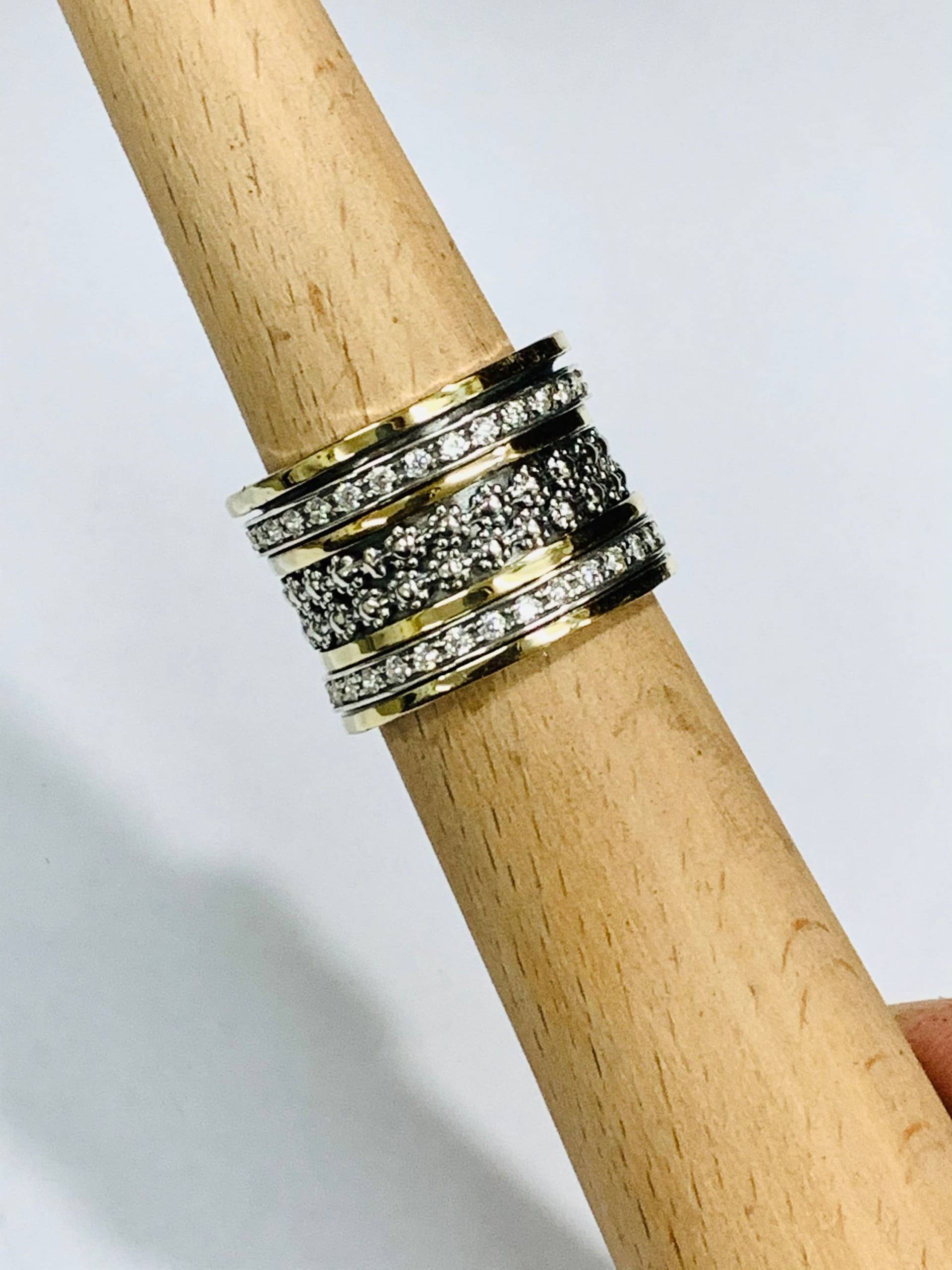 Zirkon Spinner Ring Für Frauen, 9K Gold Und Silber Ring, Breiter Ehering, Chunky Mediationsring, Statement Großer Boho von KingDavidJewelryIL