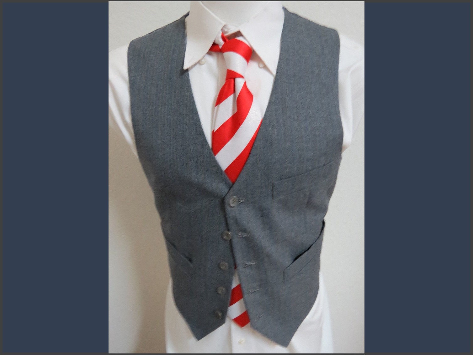 Sz M Light Blue Pinstriped Vtg Polyester #64G Mens Indie Suit Vest Waistcoat von KingJamesVintage