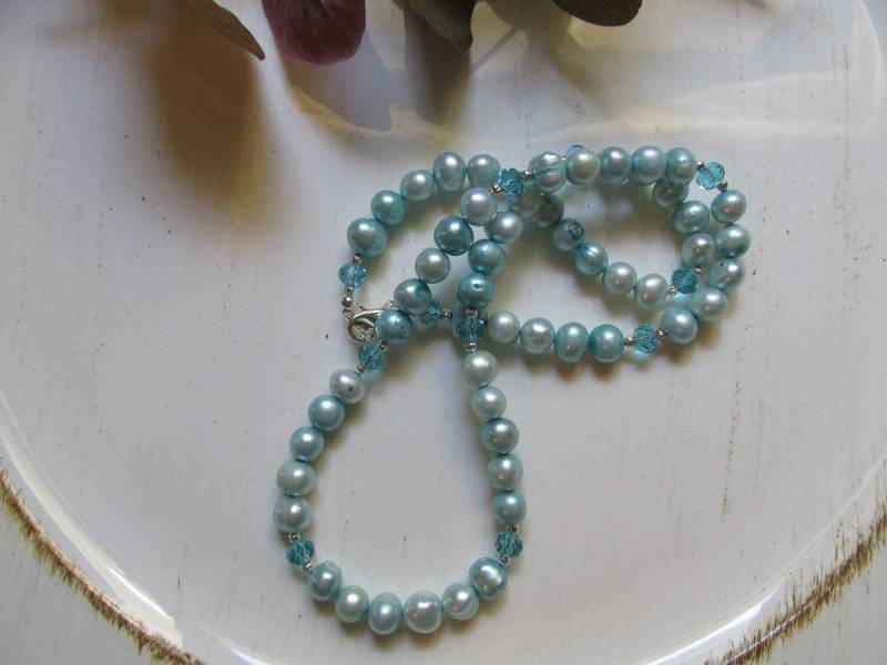 Aqua Blau Perlenkette Echte Süßwasser Perlenkette, Geschenk Für Sie, Stilvoll, Handgemacht, Einzigartig Aqua Blau Perlenkette Echte Süßwasser Perlenkette, Geschenk Für Sie, Stilvoll, Handgemacht, Einzigartig von KingJewelryByRebecca