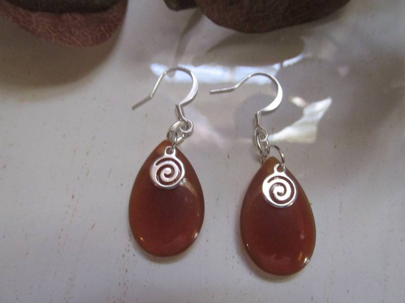 Natürliche Karneol Ohrringe, Geschenk Für Sie, Heilstein, Fruchtbarkeitsstein, Mutstein, Sakral Chakra, Sommer, Hochzeitsgeschenk, Träne von KingJewelryByRebecca