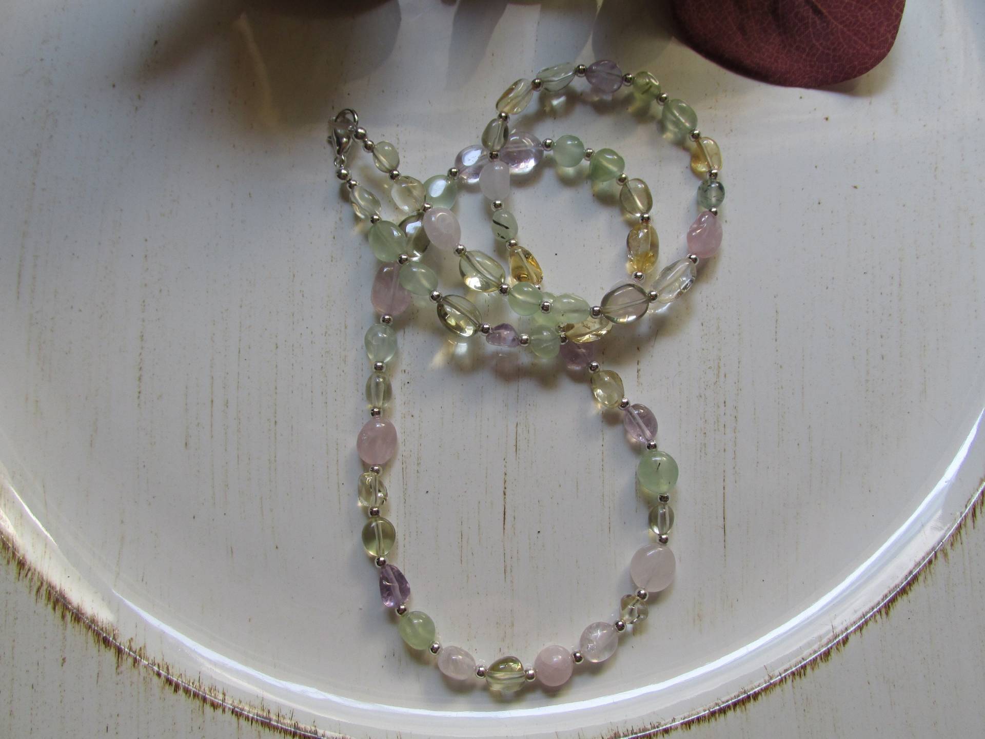 Natürliche Multi-Edelstein-Halskette Für Sie, Einzigartig, Minimalistisch, Boho, Mama, Halb Kostbar, Stilvoll Natürliche Multi-Edelstein-Halskette Für Sie, Einzigartig, Minimalistisch, Boho, Mama, Halb Kostbar, Stilvoll von KingJewelryByRebecca
