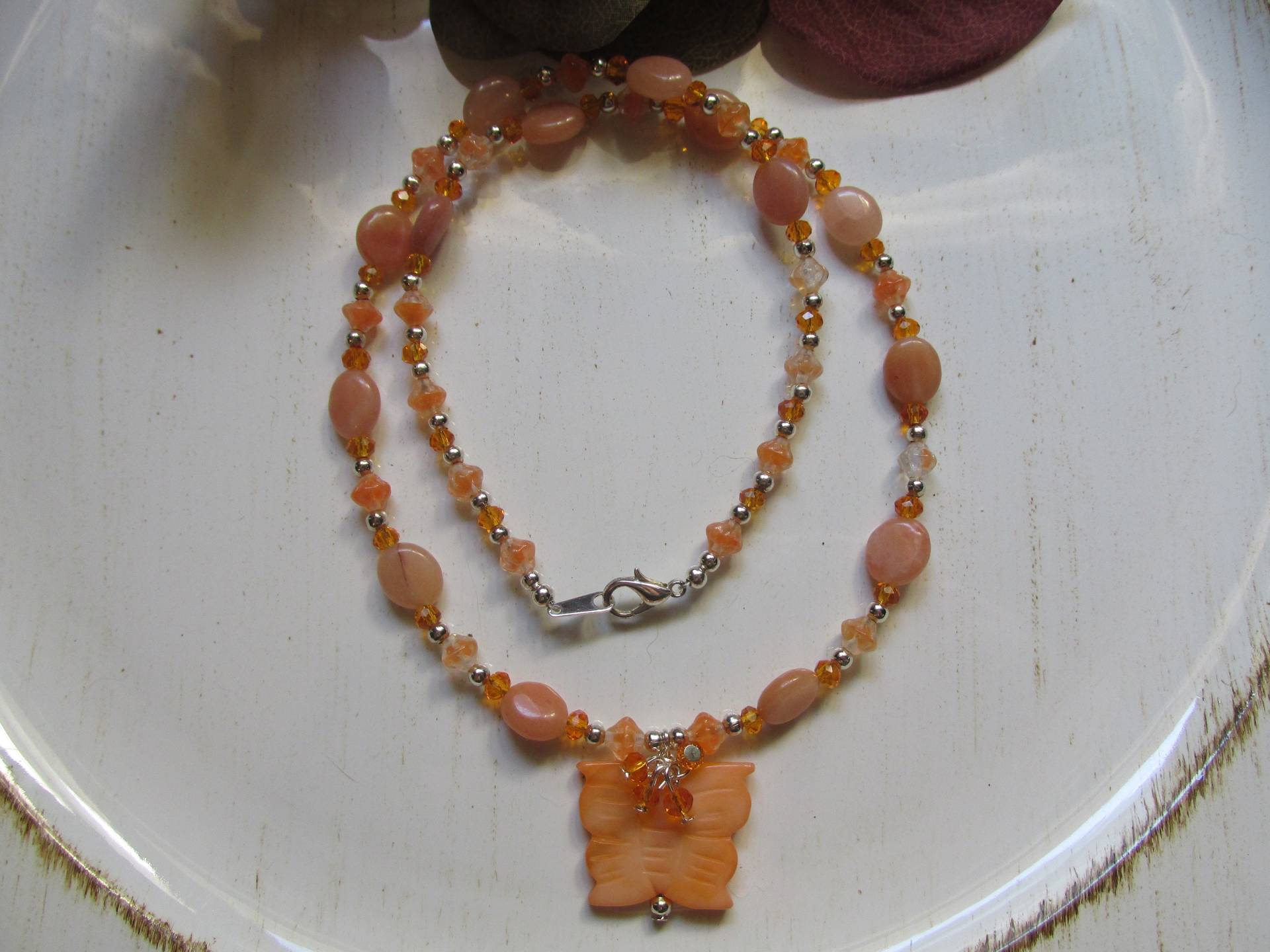 Orange Aventurin Halskette Geschenk Für Sie, Semi Kostbar, Frauen Einzigartig, Schmetterling, One Of A Kind, Chic, Boho Orange Aventurin Halskette Geschenk Für Sie, Semi Kostbar, Frauen Einzigartig, Schmetterling, One Of A Kind, Chic, Boho von KingJewelryByRebecca