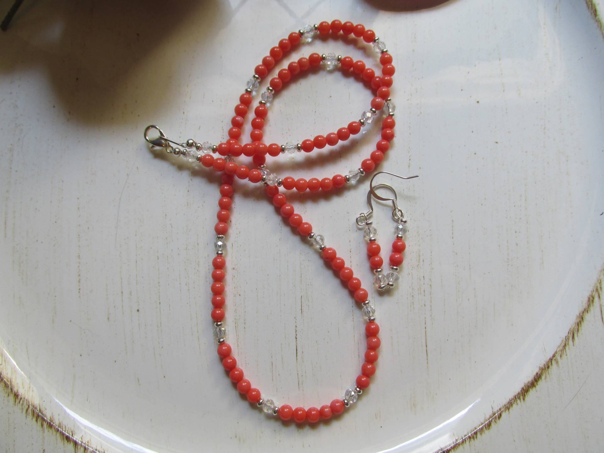 Orange Koralle Halskette Und Ohrringe, Perlen, Modisch, Unverwechselbar, Einzigartig, Geschenk Für Sie, Last Minute Orange Koralle Halskette Und Ohrringe, Perlen, Modisch, Unverwechselbar, Einzigartig, Geschenk Für Sie, Last Minute von KingJewelryByRebecca