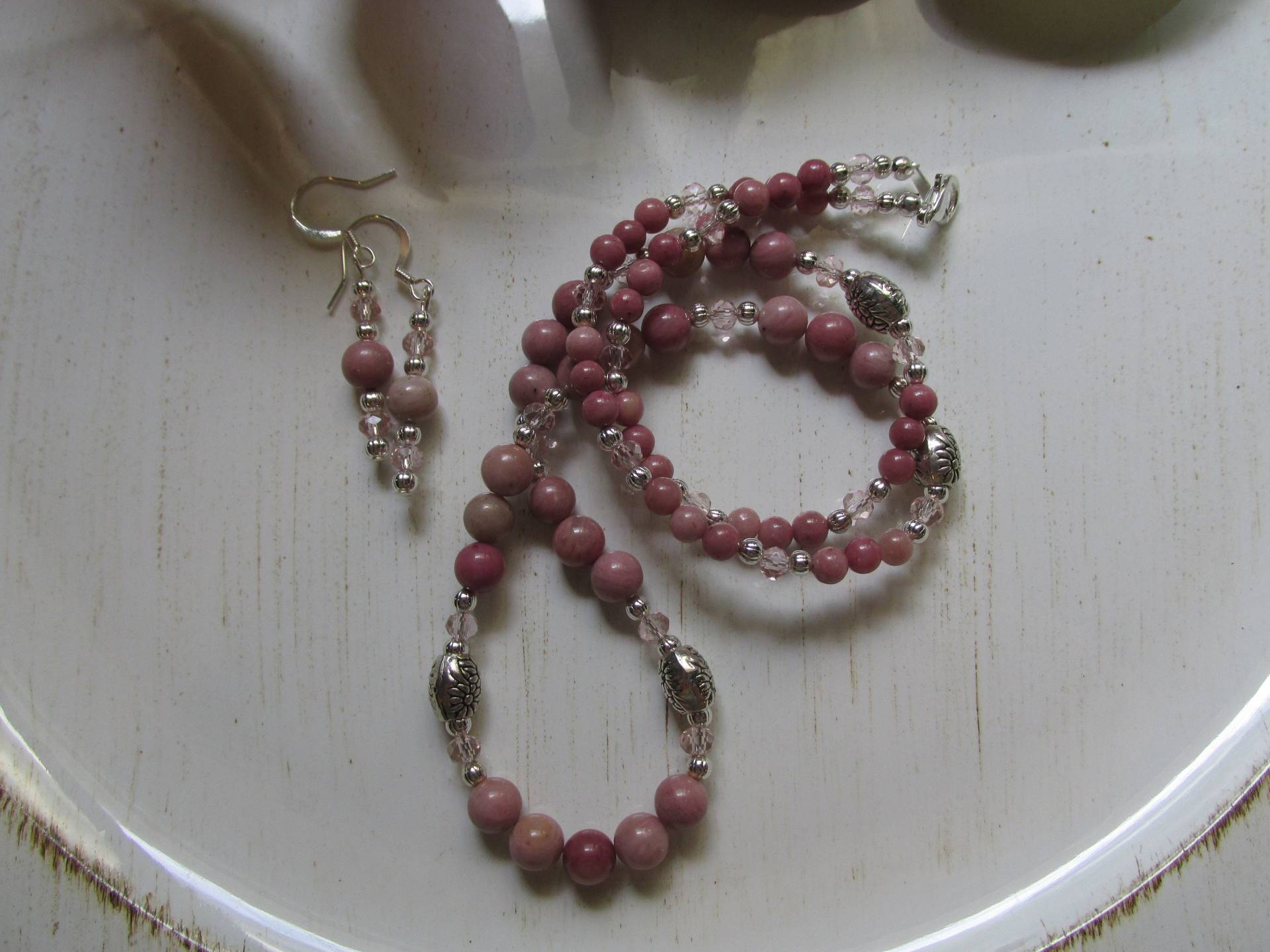 Rhodochrosit Halskette Und Ohrringe Geschenk Für Sie, Einzigartig, Modisch, Damen, Last Minute Geschenk, Schick, Stilvoll, Elegant, Layering Rhodochrosit Halskette Und Ohrringe Geschenk Für Sie, Einzigartig, Modisch, Damen, Last Minute Geschenk, Schick, Stilvoll, Elegant, Layering von KingJewelryByRebecca
